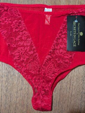 Secrets In Lace Panties Red NWT Size Large